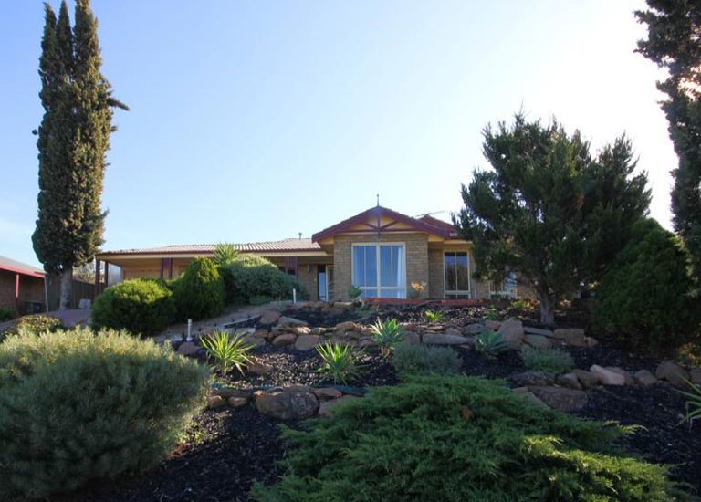 13 Quinvale Road, Hallett Cove