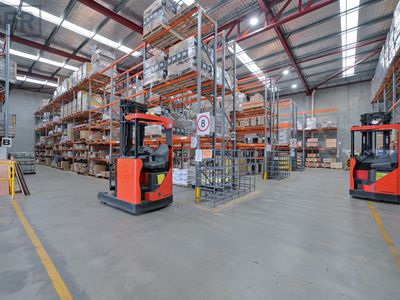 82 Discovery Drive, Bibra Lake