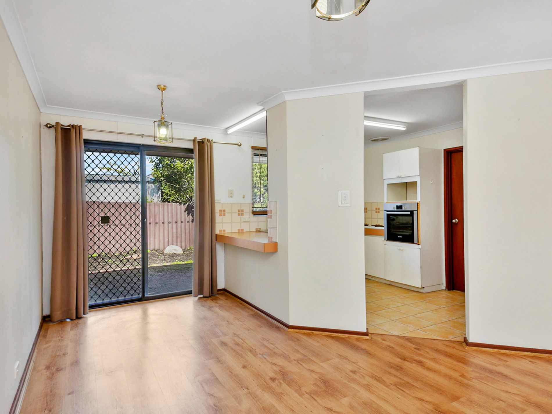 2 / 52 Endeavour Avenue, Bull Creek