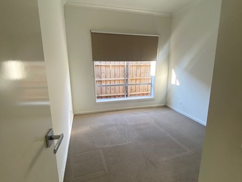 8 Gooseberry Rd, Aintree