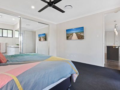 6 Benz Link , Upper Coomera