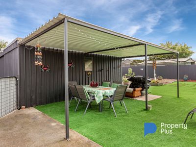 10 ARMSTRONG STREET, Charlton