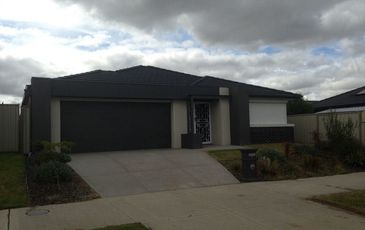 11 Discovery Street, Pakenham