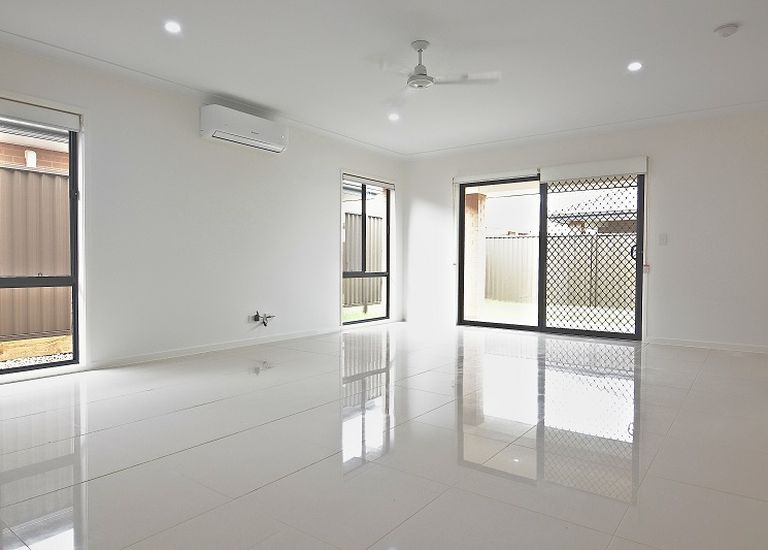 8 Monash Avenue, Gledswood Hills