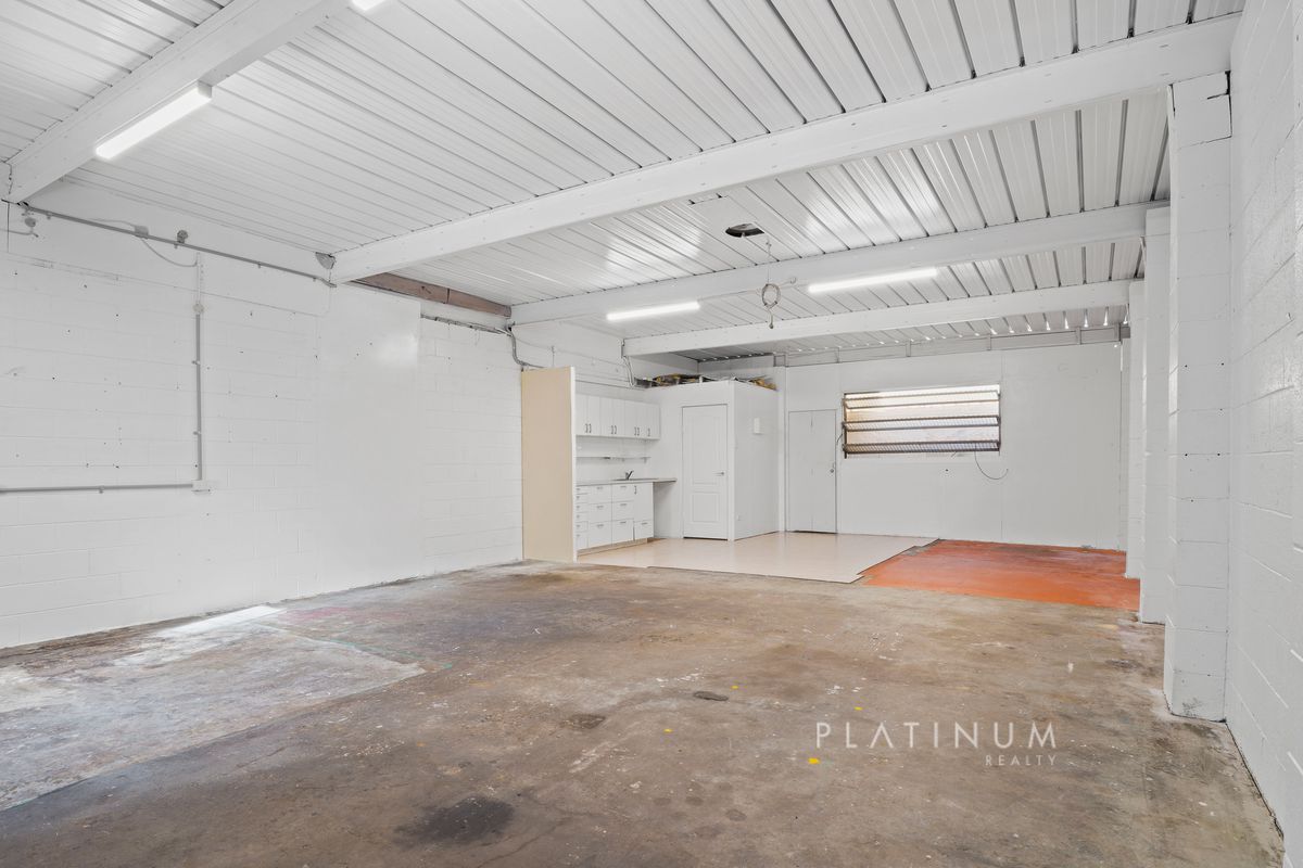 8 / 44A Currumbin Creek Road, Currumbin Waters