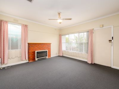17 Malcolm Crescent, Shepparton