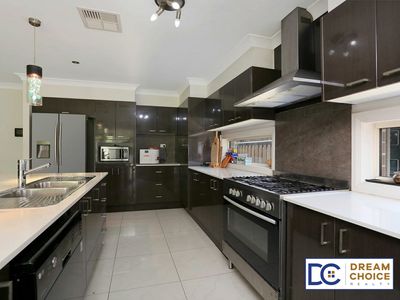 67 Viceroy Avenue, The Ponds