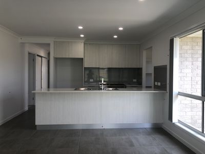 8 Otto Street , Walloon