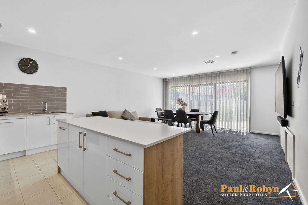 11A Woodberry Avenue, Coombs