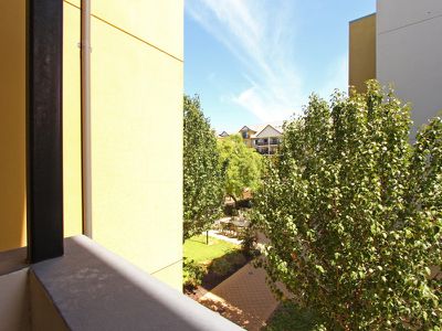 105 / 215 Stirling Street, Perth