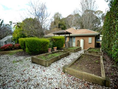 27-29 St Bernard Drive , Tawonga South