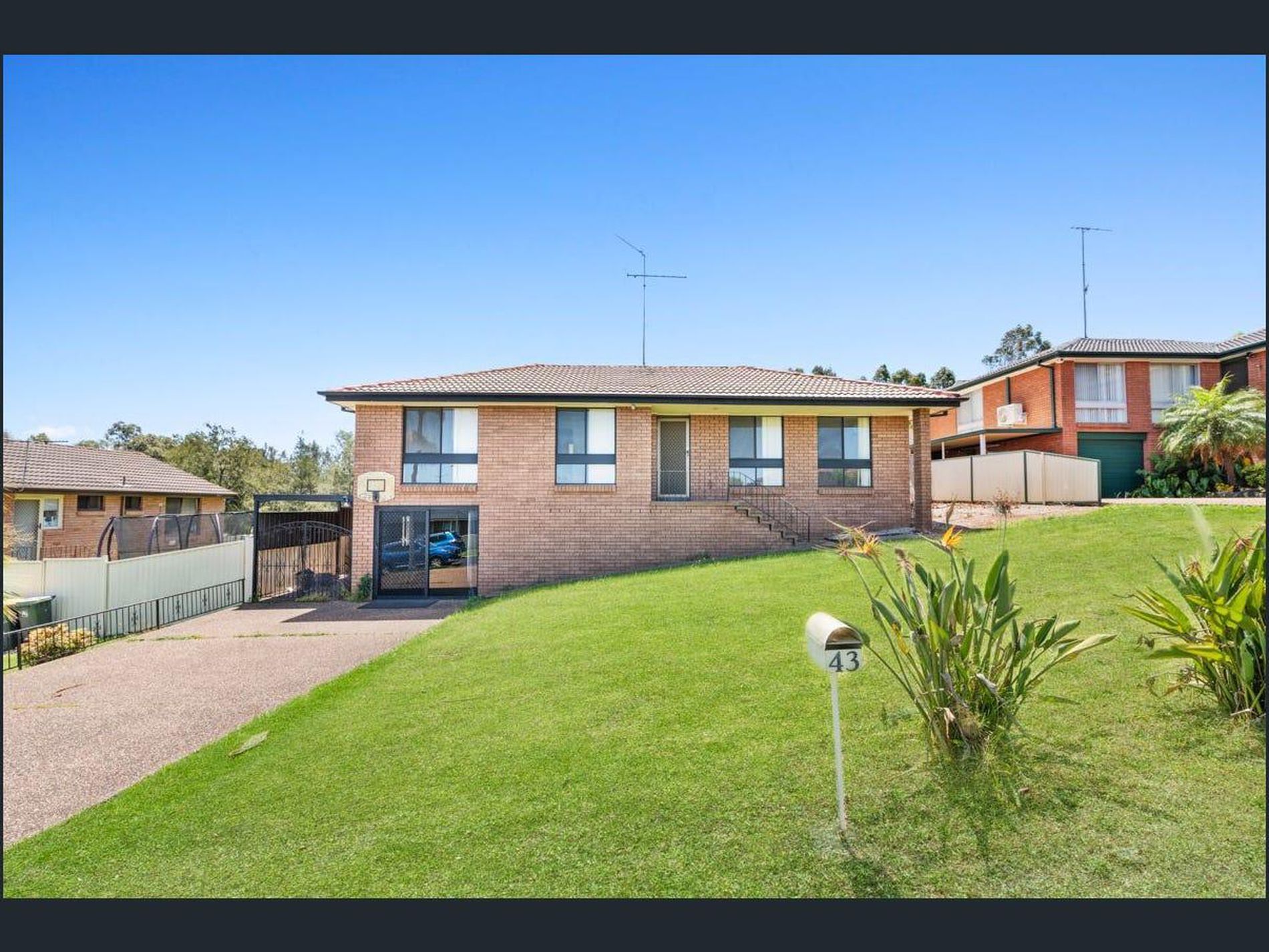 43 Elouera Crescent, Woodbine