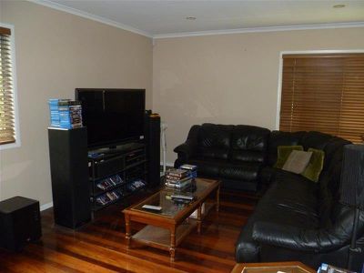 16 Clarinda Avenue, Springwood