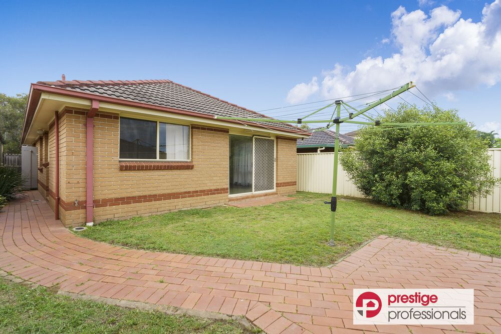 6 Farnborough Court, Wattle Grove