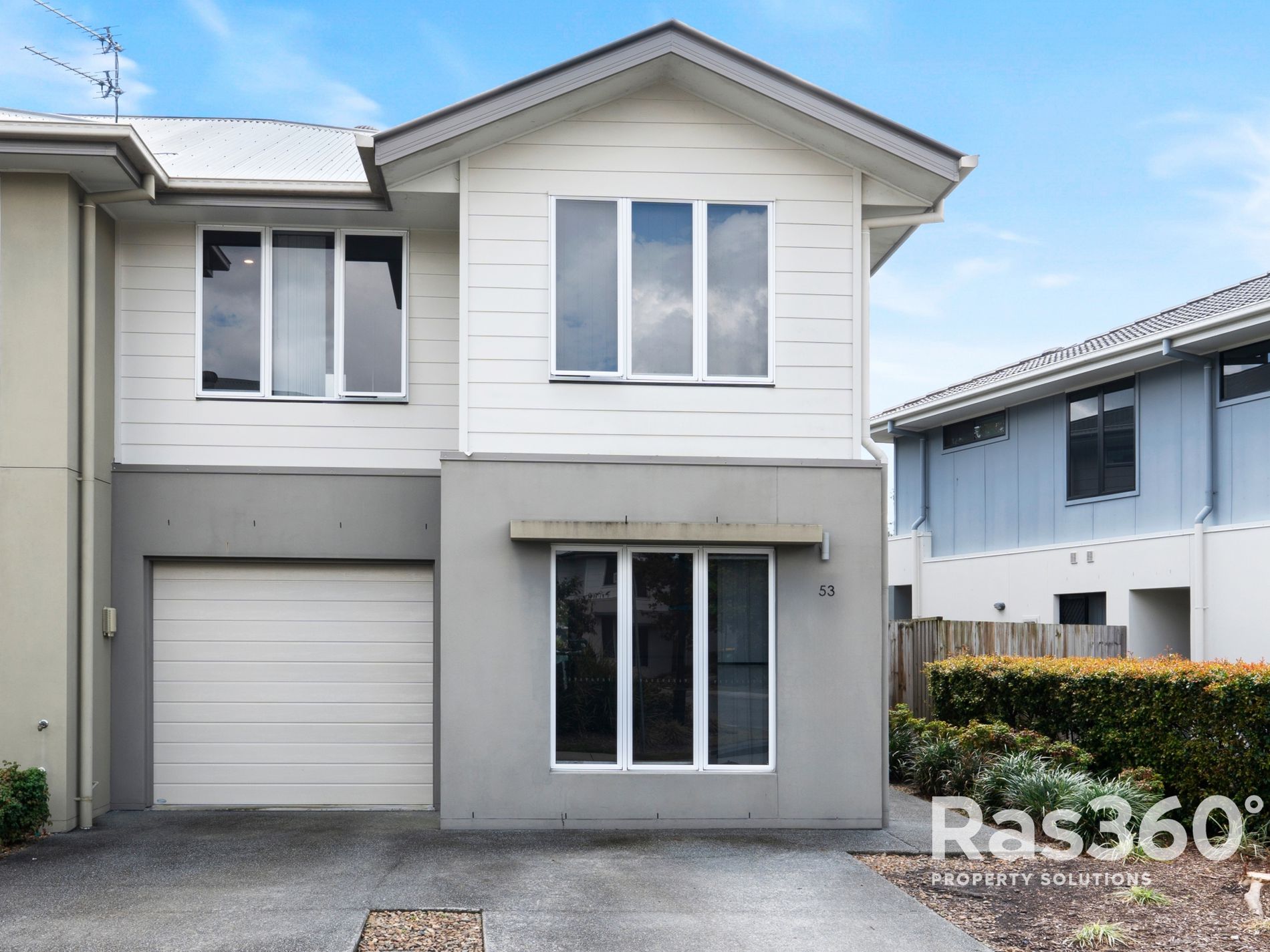 53 / 370 Gainsborough Drive, Pimpama