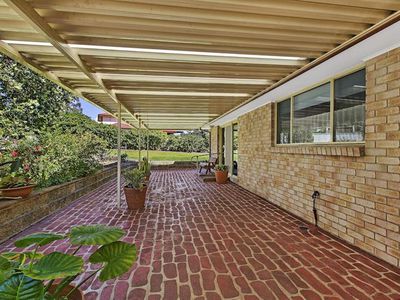 4 Mountain Ash Rd, Hamlyn Terrace