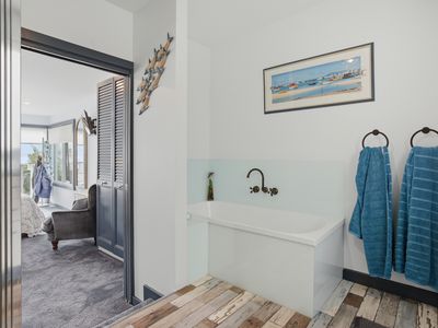 128 Flinders Street, Beauty Point