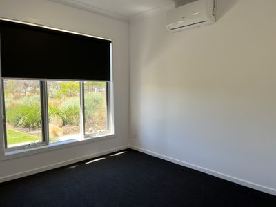 5 Rayer Walk, Tarneit
