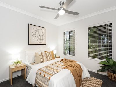 18 Pathfinder Road, Coomera Waters