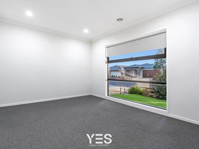 18 Sutil Drive, Clyde North