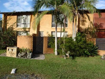 2 / 90 Rajah Road, Ocean Shores