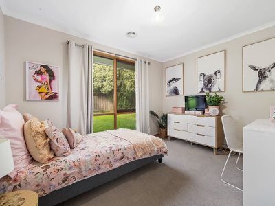 4 Orsett Court, Carrum Downs