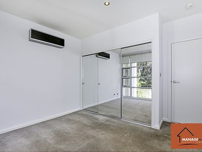 5 / 49 HAMPTON CIRCUIT, Yarralumla