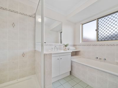 93 Evelyn Rd, Wynnum West
