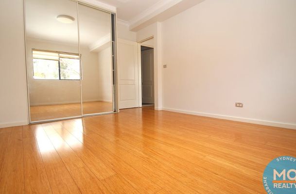 17 / 2 Amy Street, Regents Park