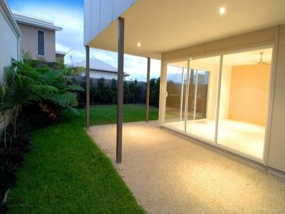 18 Tortola Place, Kawana Island