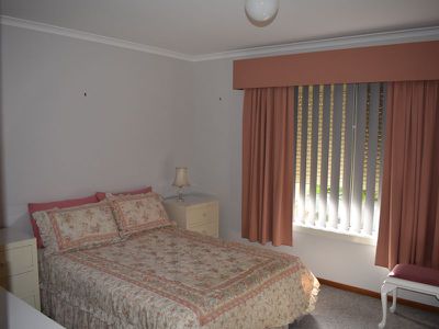 4 / 1 Fifth Street, Millicent