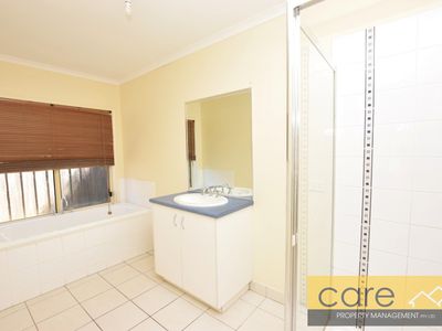 25 Breamlea Way, Cranbourne West