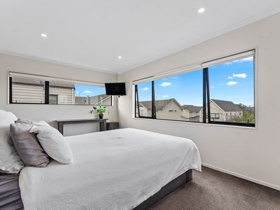 6 Kanuka Road, Hobsonville