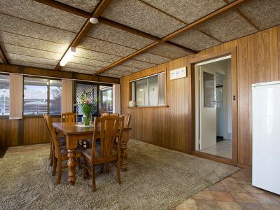 1 Carnegie Crescent, Netley