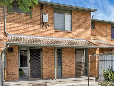 24 Ormiston Court , Taperoo