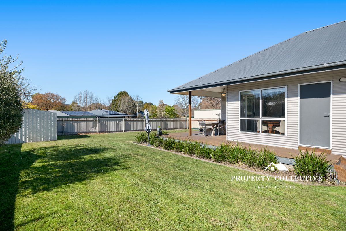 6 Le Couteur Avenue, Beechworth