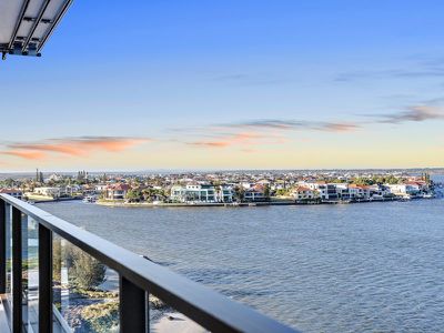 26701 / 2 Ephraim Island Parade, Paradise Point