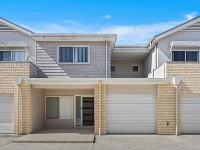 11 / 76 Essex Street, Berkeley