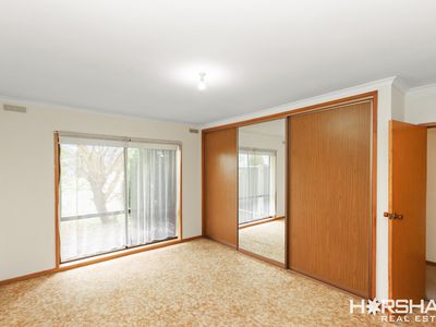 1 / 9 Young Street, Horsham