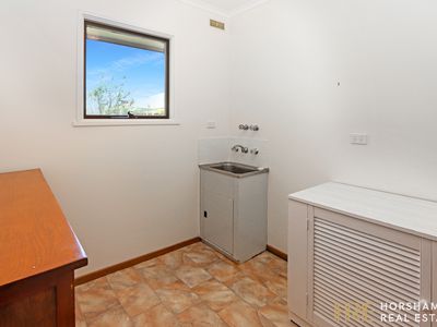 1 Hoskin Court, Horsham