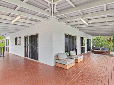 50 Country Road, Cannonvale