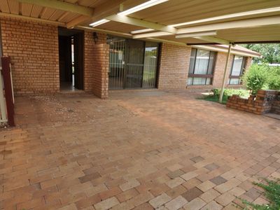 5 Osborne Place, Dubbo