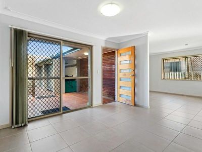 9 Rochester Dr, Mount Warren Park
