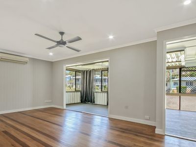 8 Banoon Drive, Wynnum