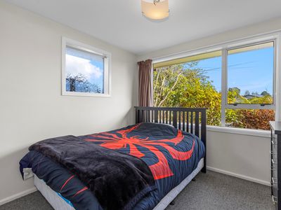 38 Greenhaven Drive, Burwood