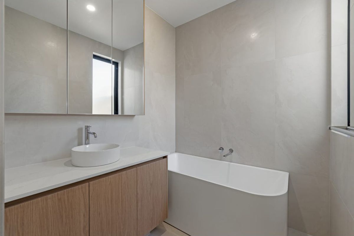 71 Embleton Avenue, Morley