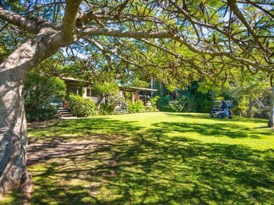 6 Coonawarra Crescent, Ocean Shores