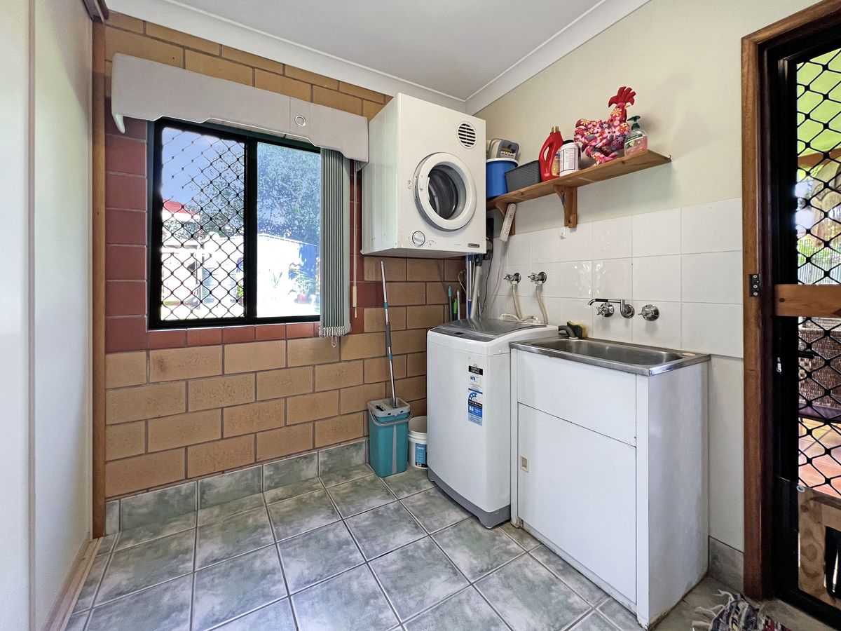 34 Paine Street, Atherton