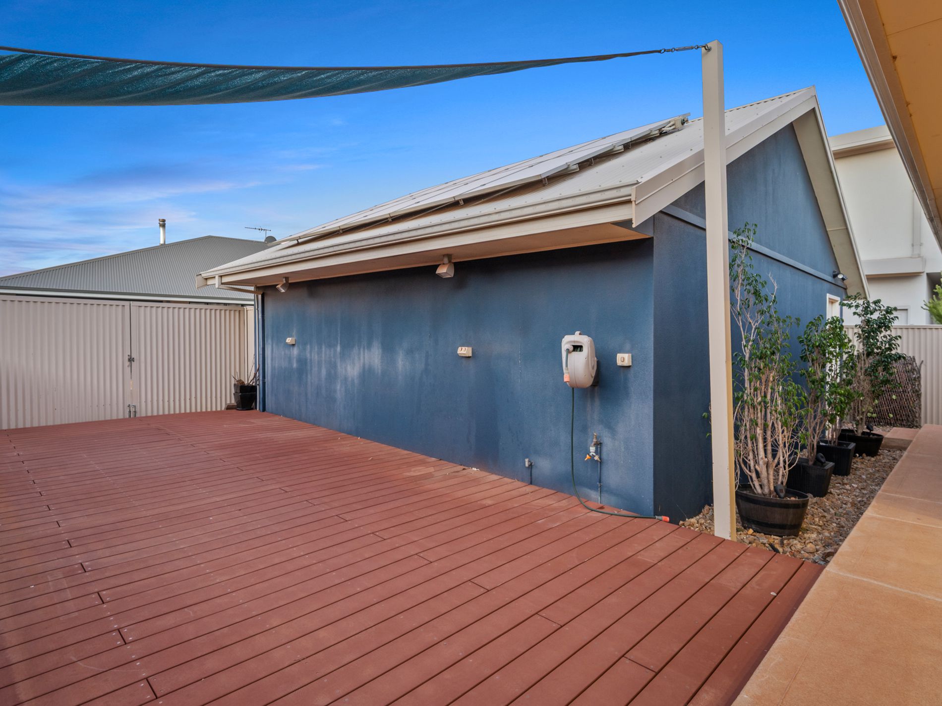 102 Aslett Drive, Karlkurla