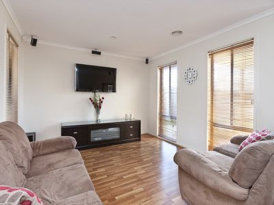 5 Nandaly place, Cranbourne West